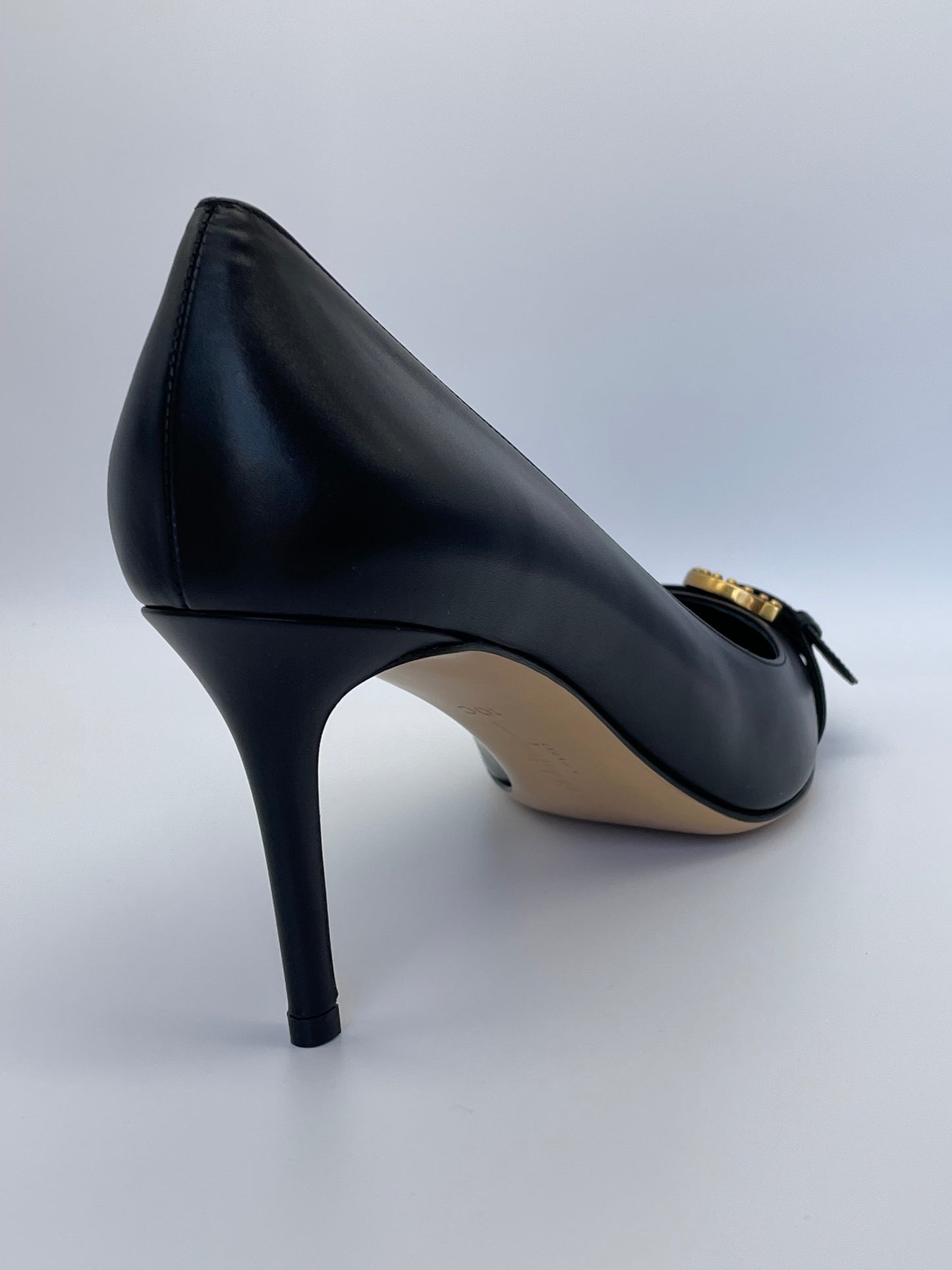 SALVATORE FERRAGAMO Airola Buckled Leather Pumps