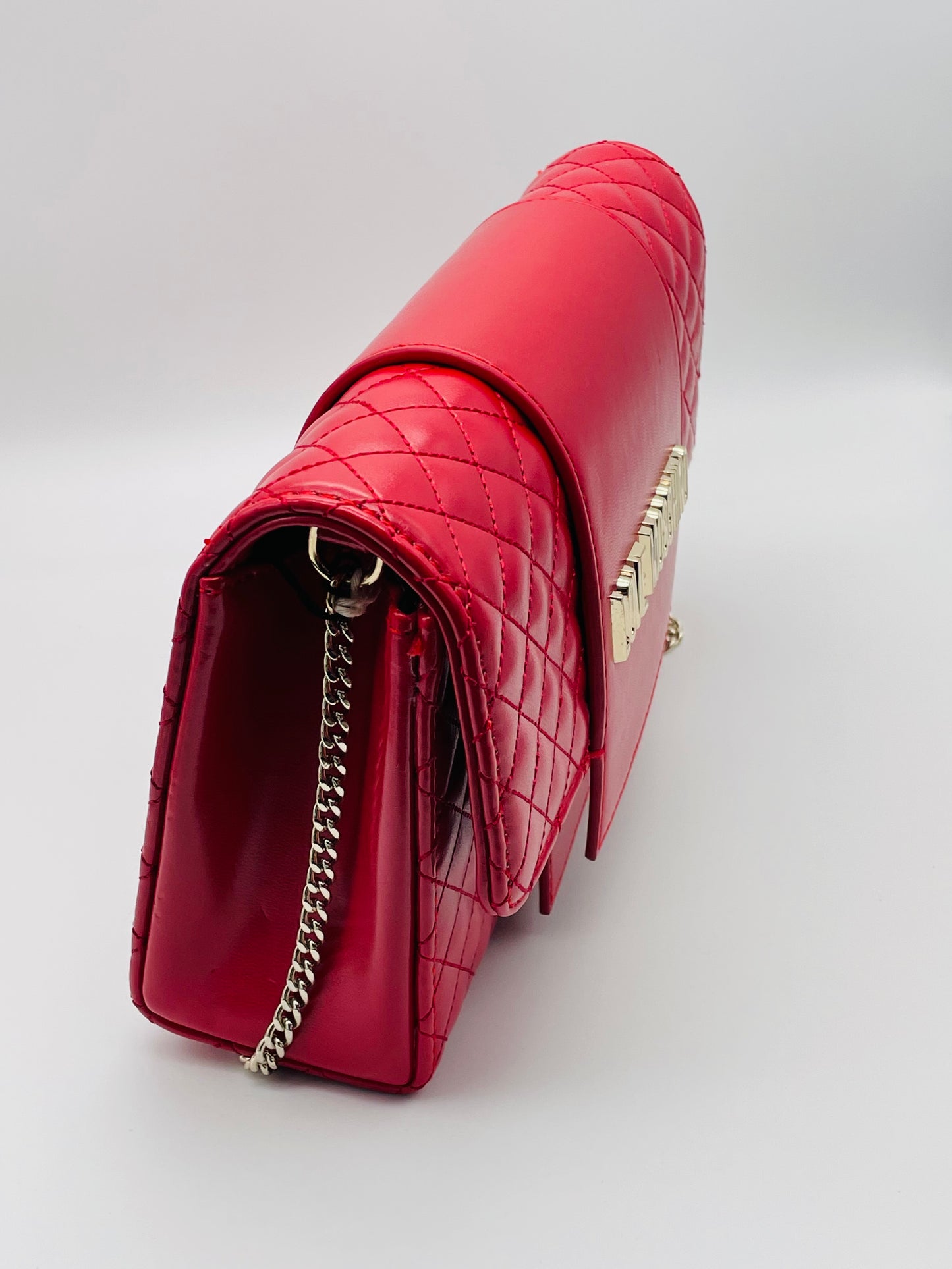 Love Moschino logo-plaque quilted satchel bag