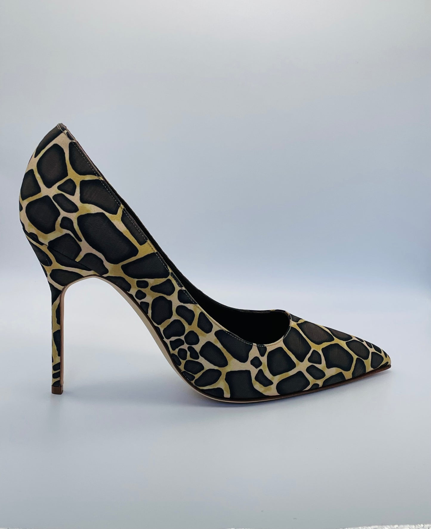 MANOLO BLAHNIK BB 105mm Giraffe-Print Stiletto Pumps