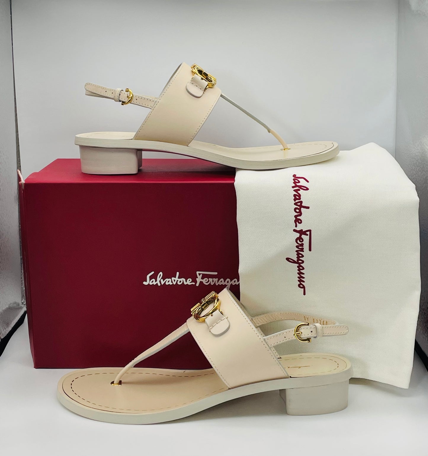 New SALVATORE FERRAGAMO Roche leather slingback sandals